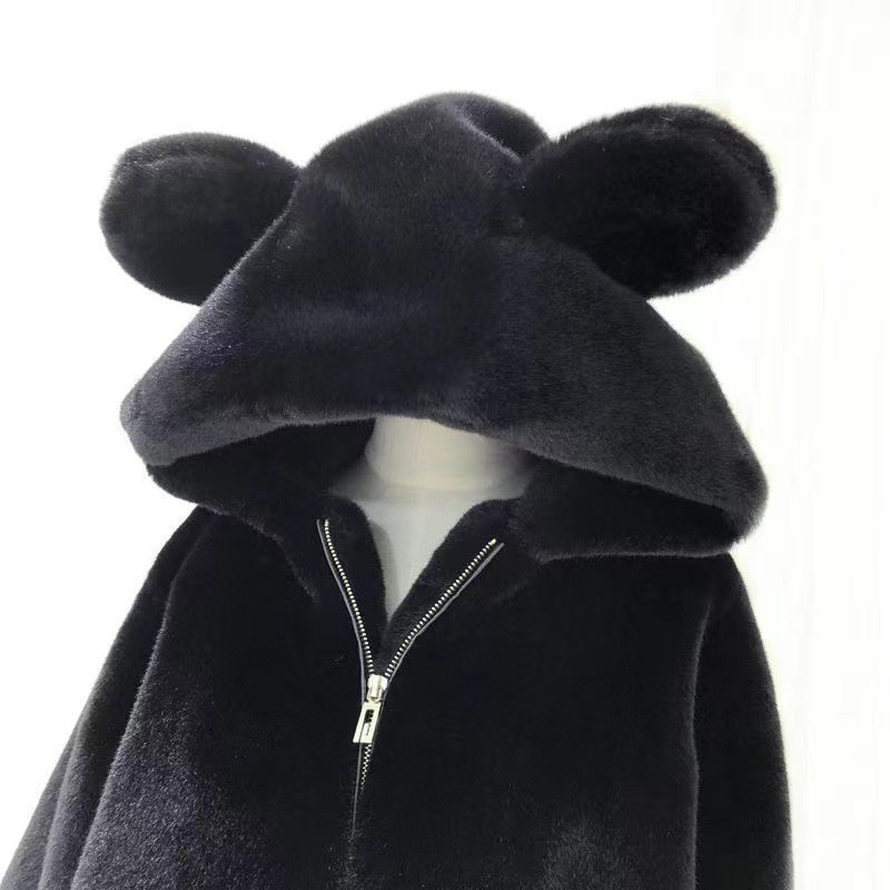 Giacca in pelliccia di media lunghezza con cappuccio e orecchie d'orso carine e larghe in pelliccia spessa invernale 2023 per donna_voghion.com