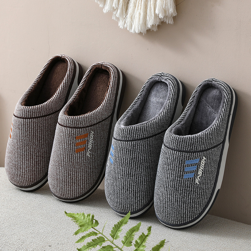 Winter plus size men's cotton slippers indoor home home thick bottom non-slip warm closed toe slippers wholesale one-piece delivery