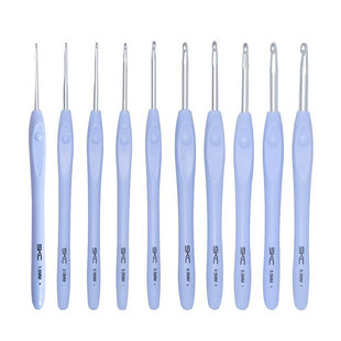 SKC color sweater needle tools crochet wholesale TPR soft handle aluminum crochet rubber handle crochet hand braid material