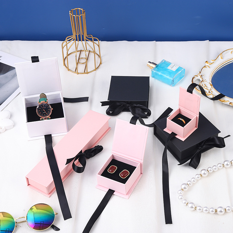 Ribbon clamshell box watch ring chest badge pin box wholesale necklace earrings bracelet book jewelry packaging box