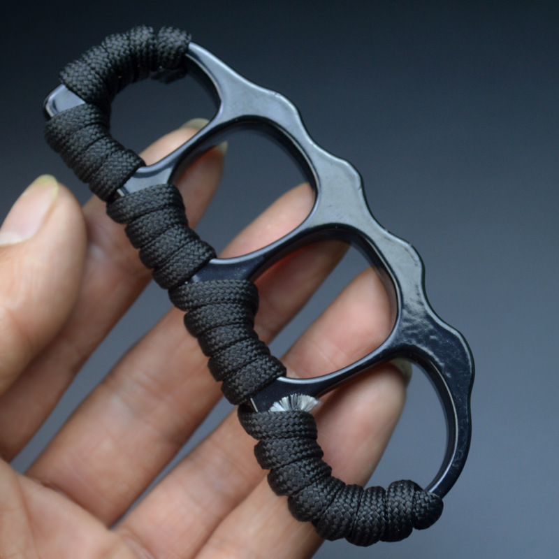 Pea small four-eye knuckle ring four-finger buckle ring bracelet small pea pod finger Tiger boxing ring cross-border