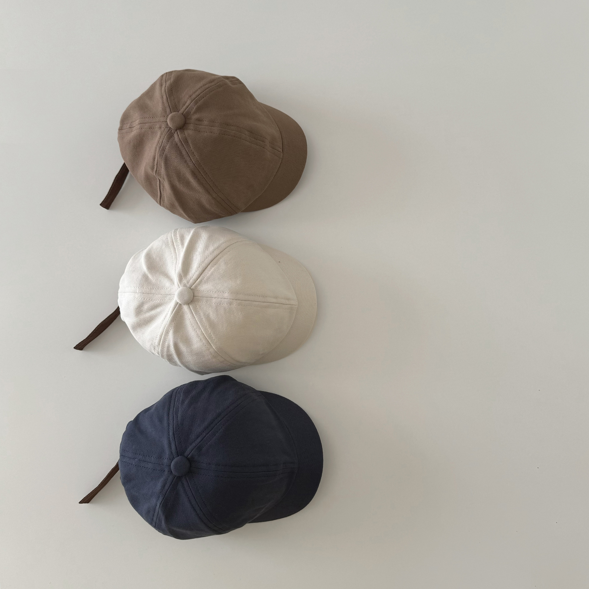 Autumn South South Korea baby hat spring 2024 new fashion solid color simple small brim children baseball cap wholesale_voghion.com