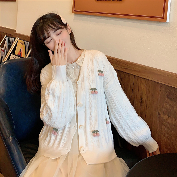 Japanese autumn and winter New Cherry three-dimensional sweater women's loose sweet fresh temperament all-match sweater cardigan coat