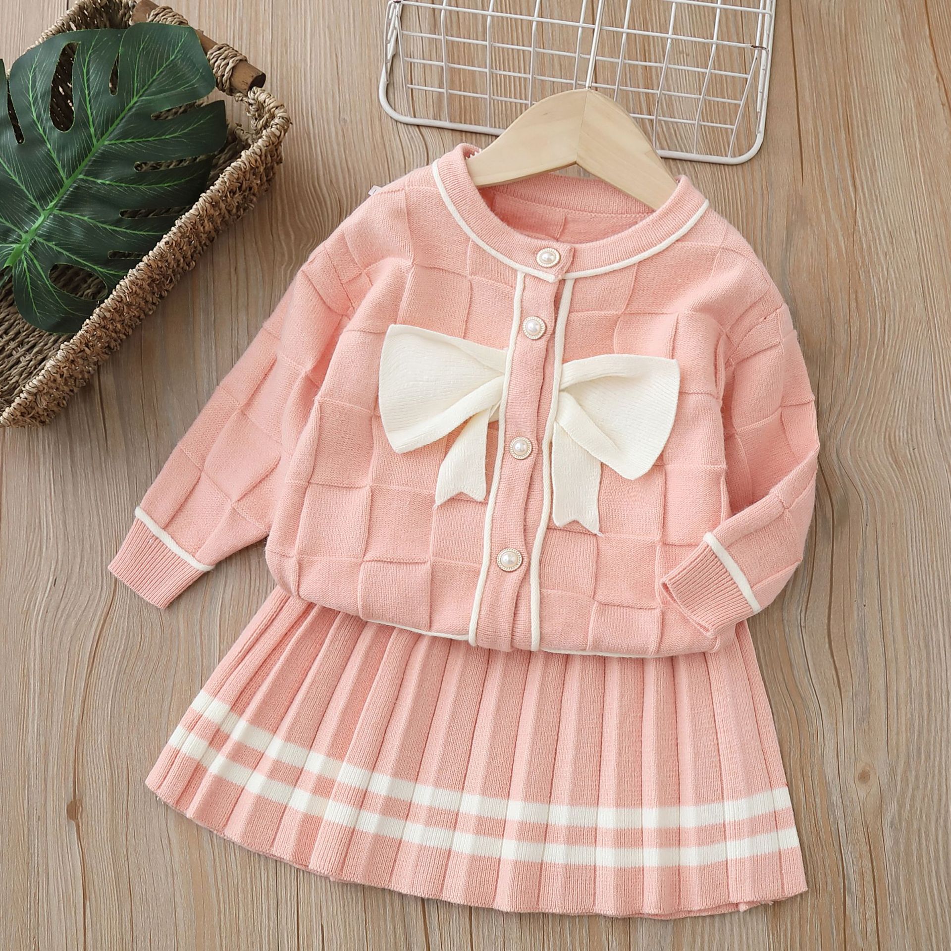 Knitted two-piece set 2023 autumn and winter New girls' sweater dress suit bow little girl cardigan top coat