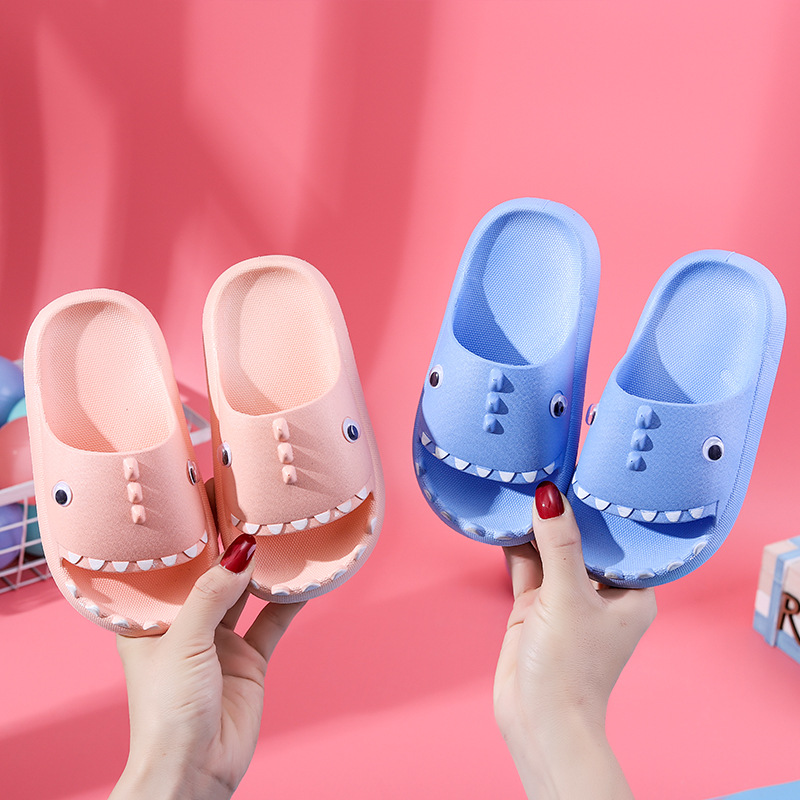 Cartoon shark children's slippers summer indoor non-slip home shoes boys and girls outdoor soft bottom sandals
