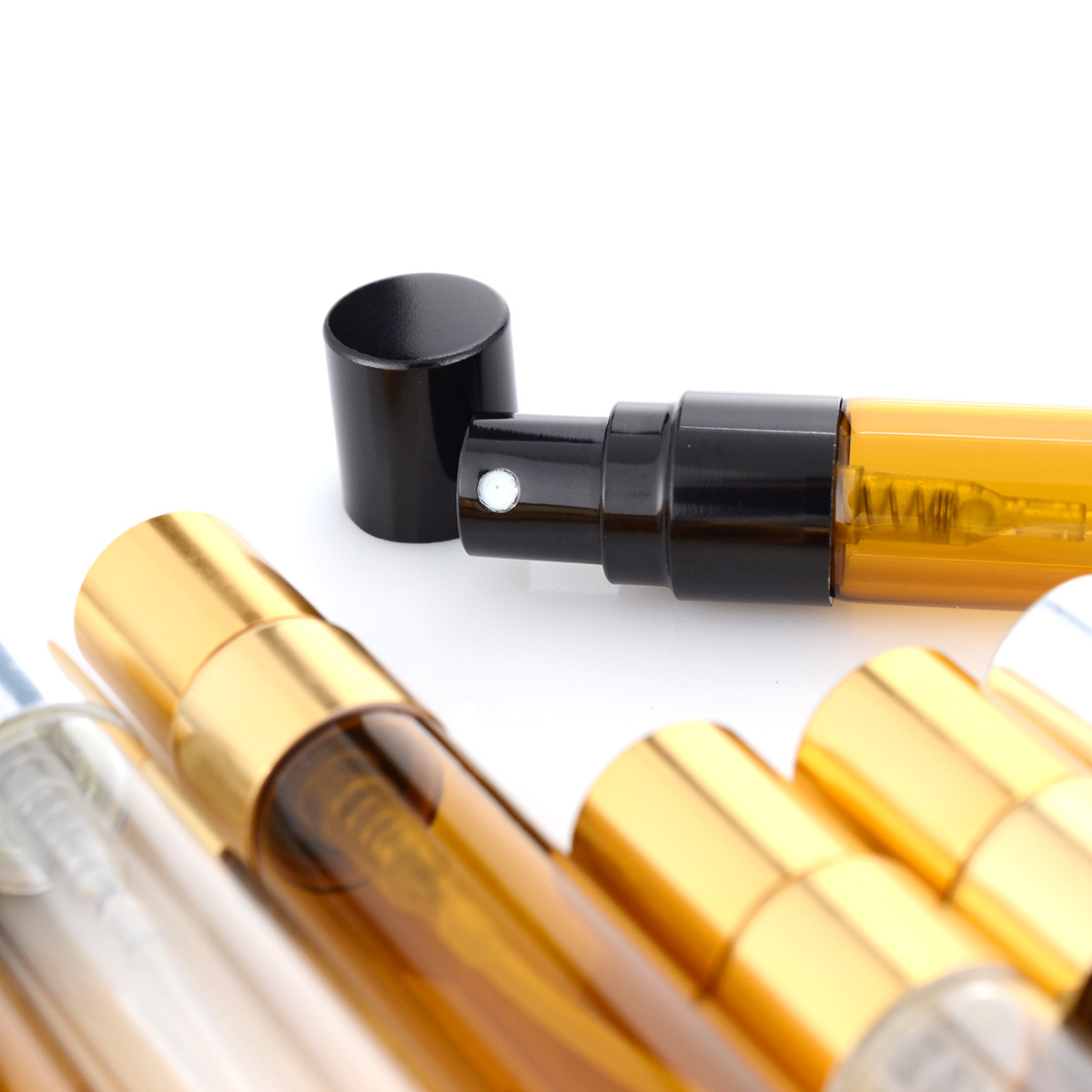 Spot wholesale 2/3/5/10ML perfume bottles small sample empty bottles portable transparent glass fine spray