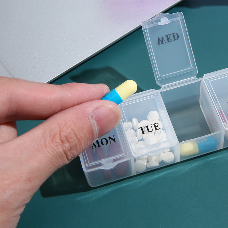 Medicine box 7 days a week medicine box portable transparent strip small medicine box sub-packaging storage box can be printed logo