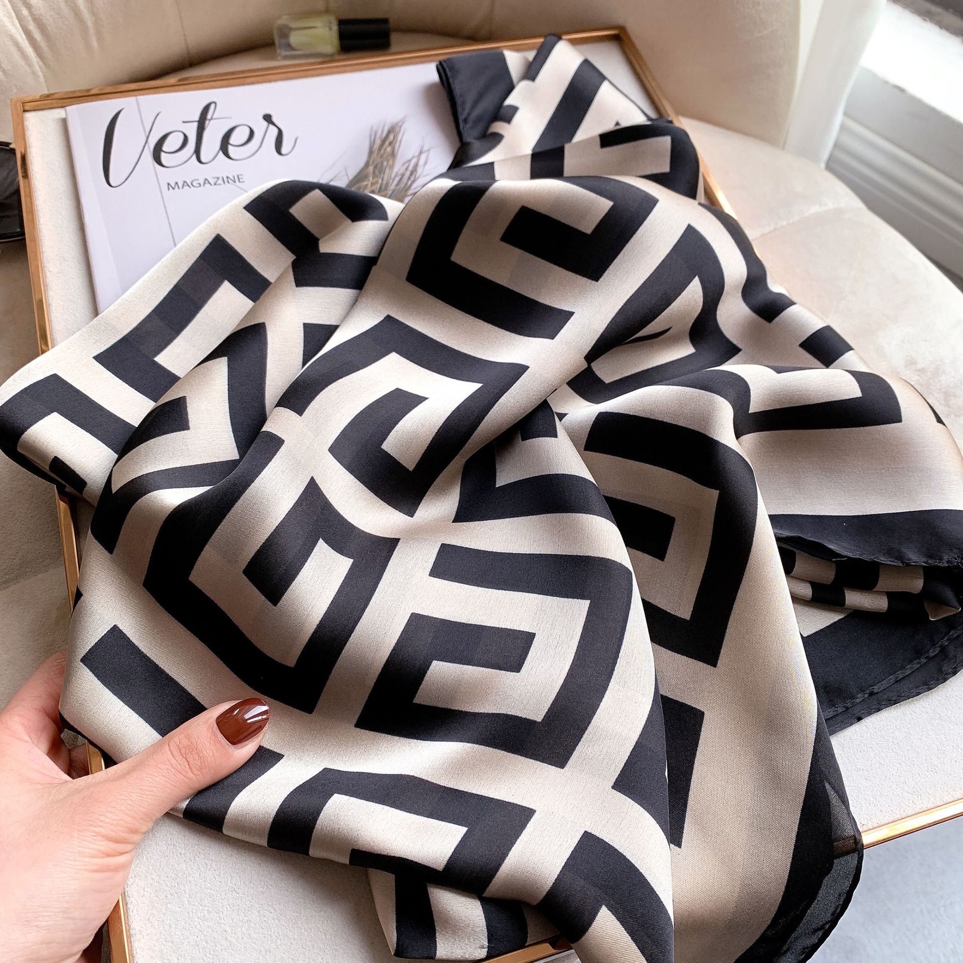 Spring new Korean version of artificial silk scarf women's plain printed beach towel letters warm shawl new silk forging wholesale