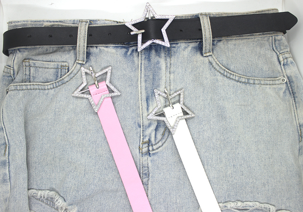 Nowość w stylu Spice Girl Millennium Pink Belt Amerykański styl Metalowa klamra Pięcioramienna gwiazda Pełny pas wiertniczy Pasek na każdy mecz_voghion.com