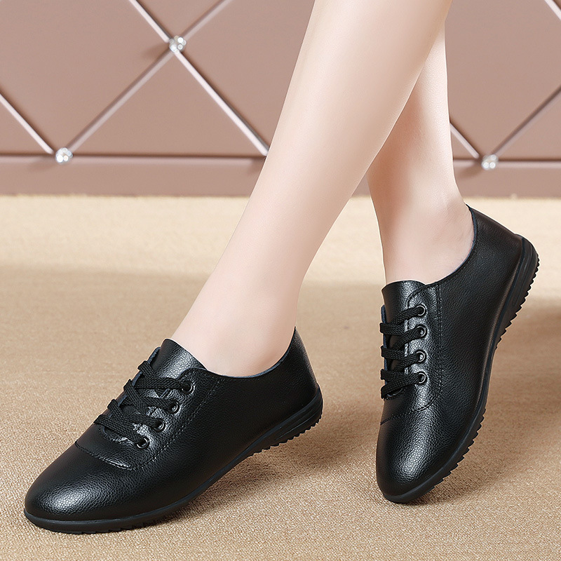 Spring and Autumn White Shoes Women's Flat Bean Shoes Soft Bottom Lace-up Shoes Casual Shoes Leather Shoes for the Elderly Comfortable Mother Shoes