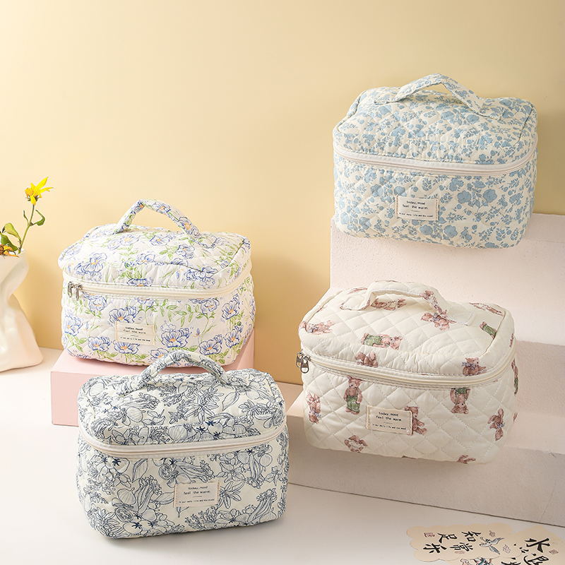 Portable Cosmetic Bag Large Capacity Small Floral Storage Portable Quilted Cotton Lovely Flower Ins Travel Student