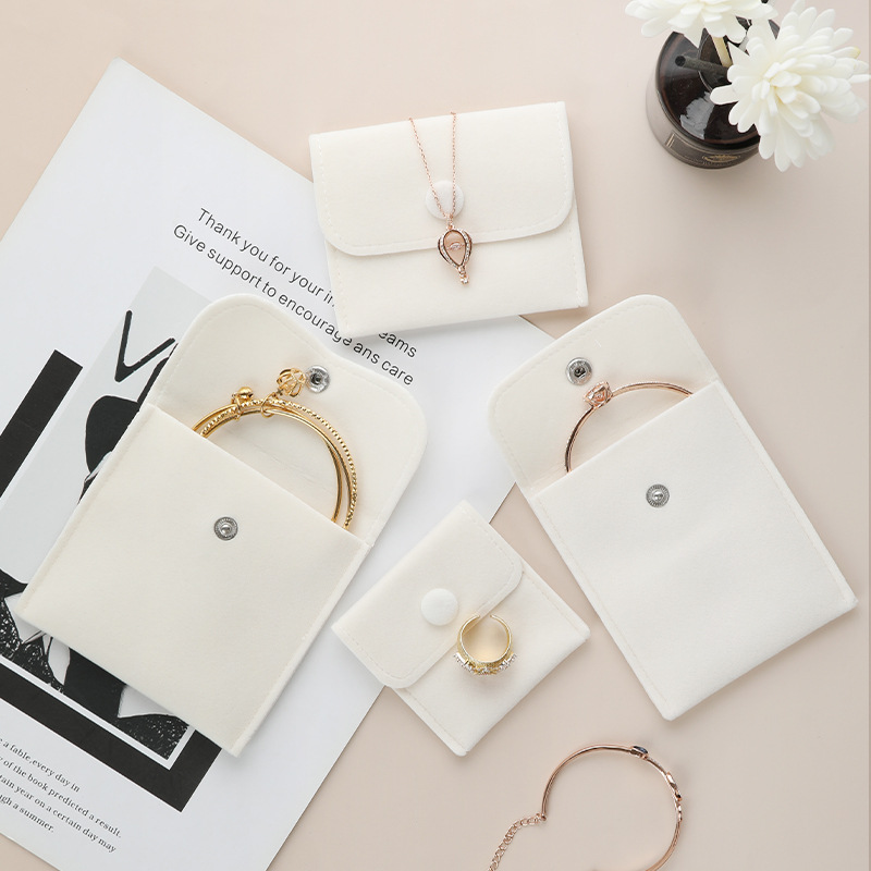 Jewelry flannel jewelry bag anti-oxidation button cloth bag thickened velvet ring necklace jewelry storage bag wholesale factory