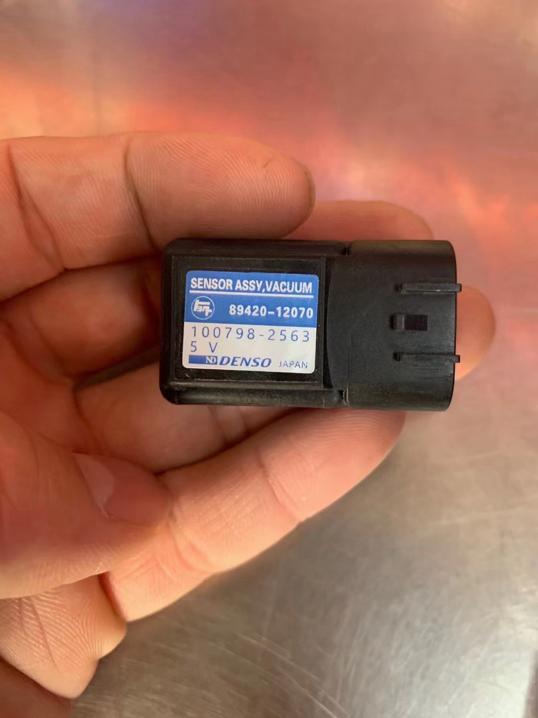 89420-12070 89420-20230 suitable for Toyota intake pressure vacuum sensor 100798-2563