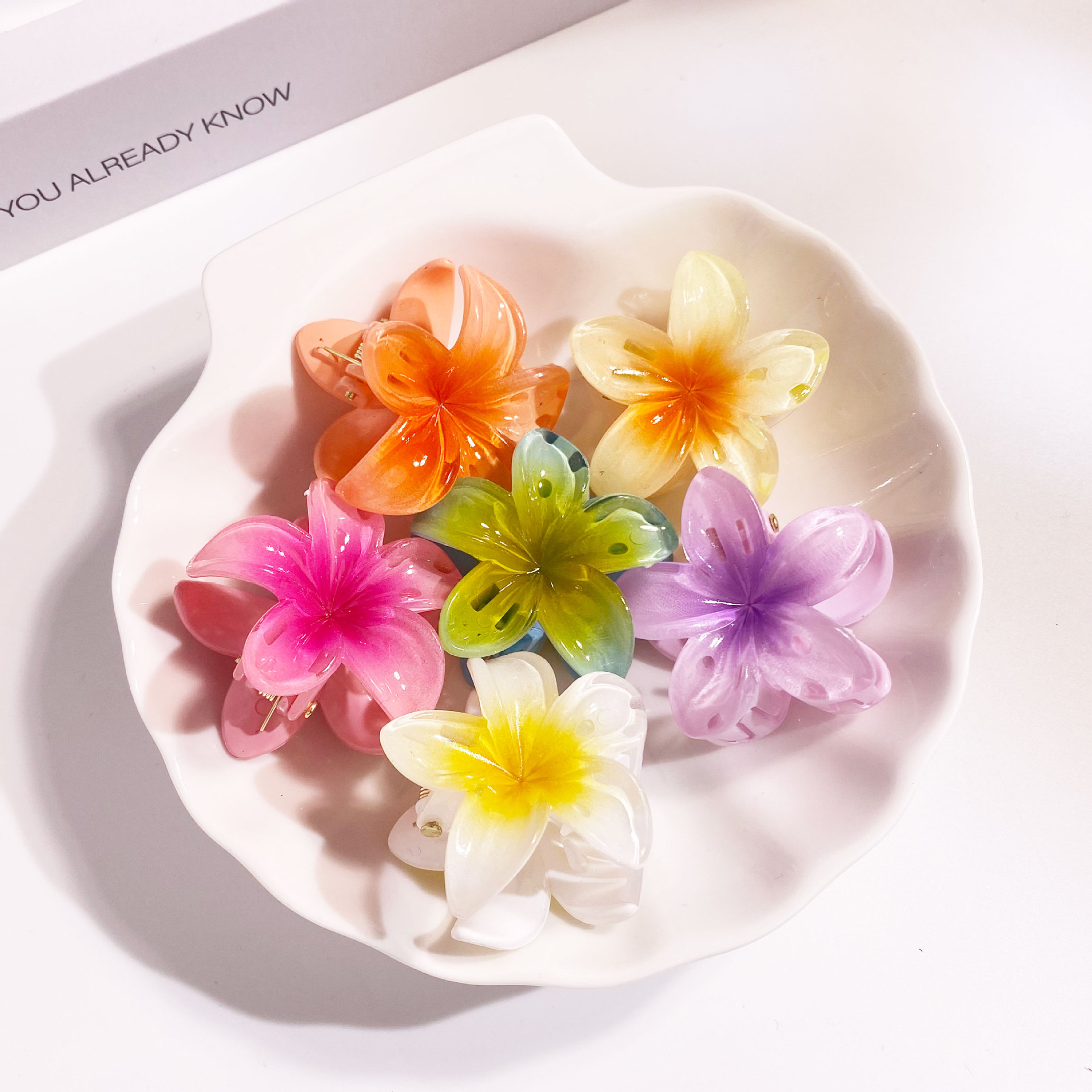 Mini small size 4cm Egg Flower Hairpin Amazon Explosions Seaside Holiday Style Grab Clip Dopamine Gradient Color