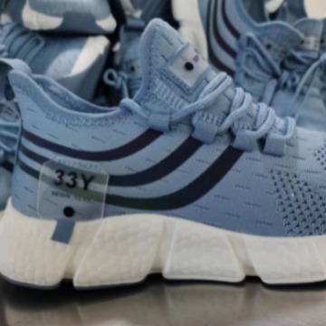 2023 Summer Breathable men's Running Shoes Trendy Shoes Korean Style Casual men's Mesh Breathable Fly Woven Large Size Sneakers