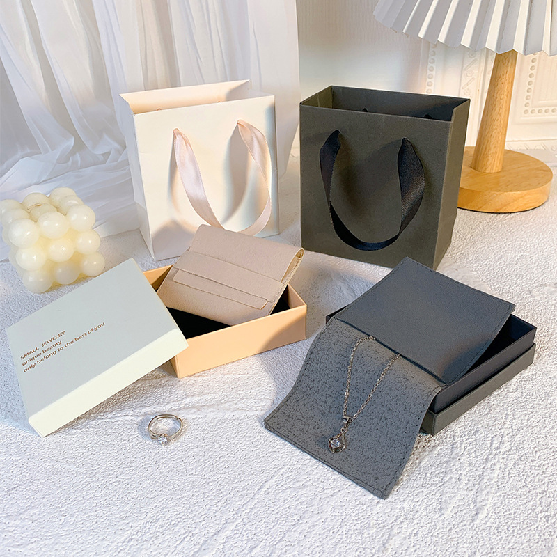 Wholesale soot black jewelry bag light luxury heaven and earth cover ring box necklace jewelry box jewelry flannel bag packaging box