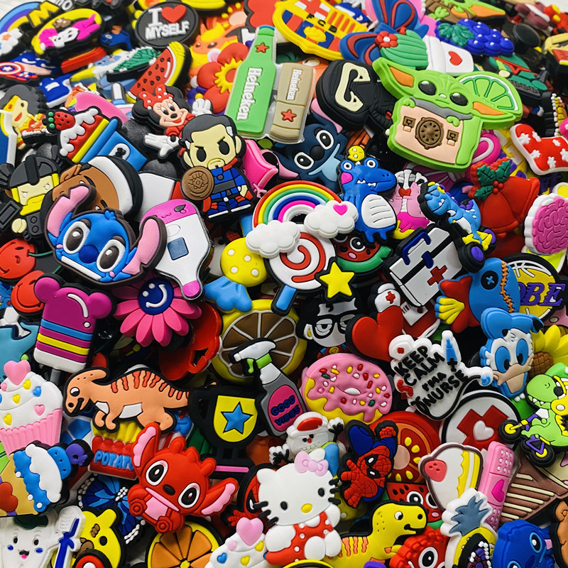 Cross-border hole shoes flower shoe buckle diy accessories croc shoes flower 50 100 not repeated random mixed spot