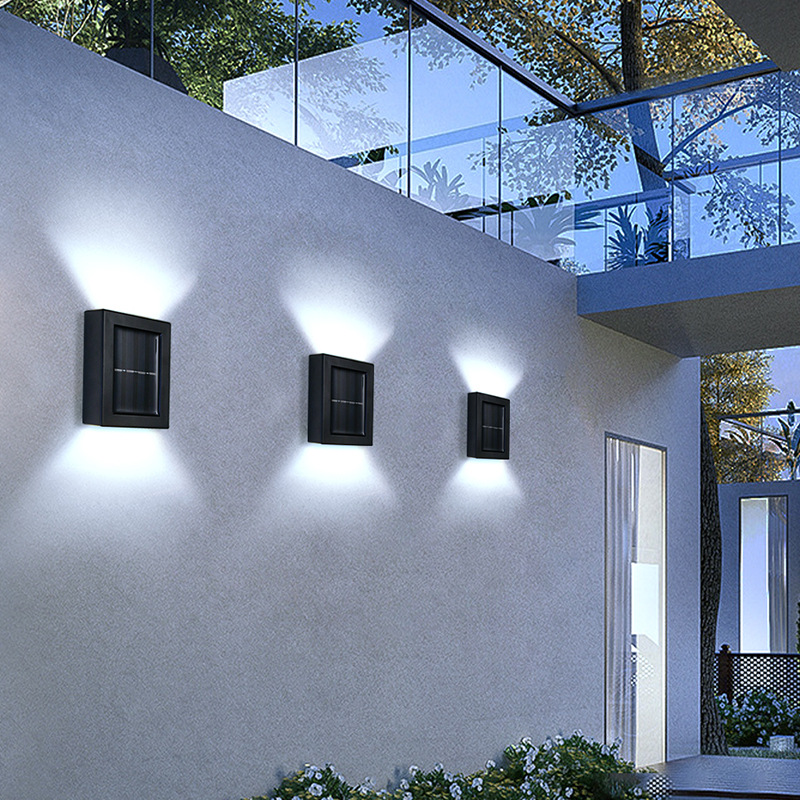 LED太阳能壁灯上下发光围墙景观灯庭院栅栏灯花园装饰篱笆灯