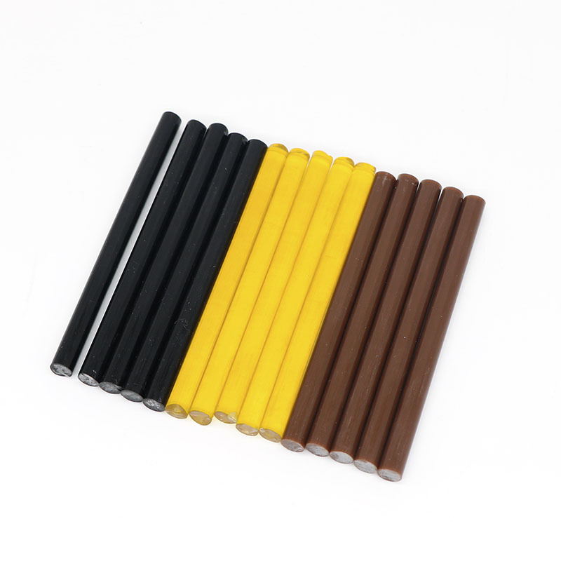 Yellow transparent hair extension hot melt glue stick small glue gun temperature-resistant hot melt glue strip aluminum foil bag packaging 7.0 * 100mm