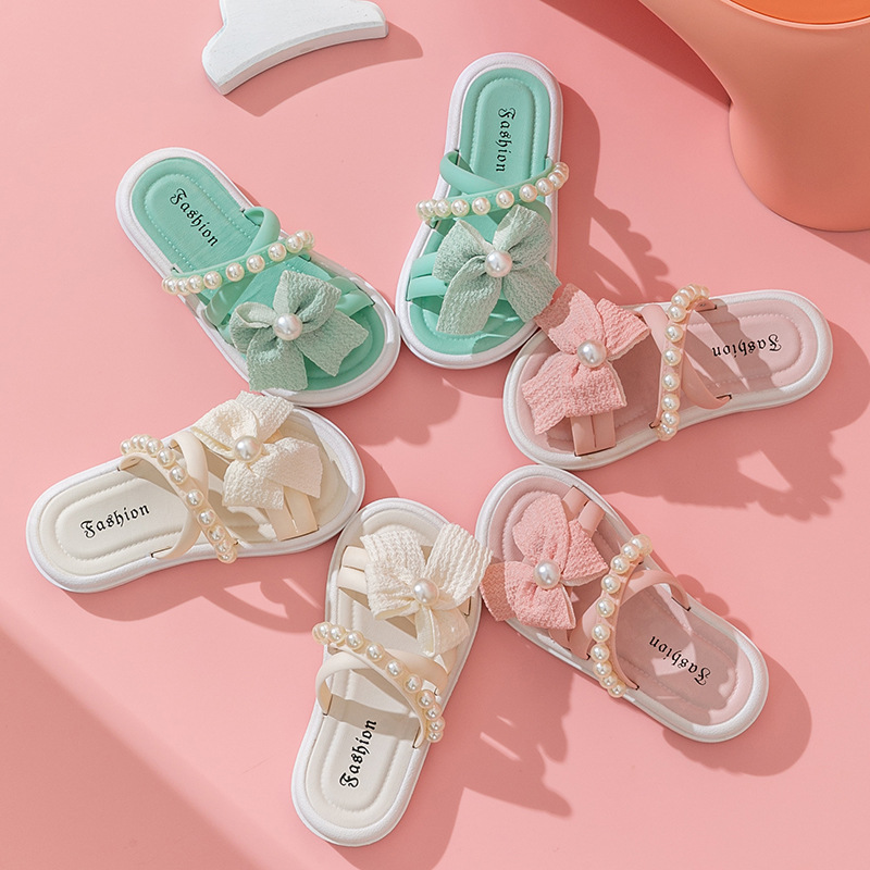 Girls' outdoor slippers children's shoes 2024 Summer new children's sandals fashion butterfly knot beach comfortable soft bottom sandals