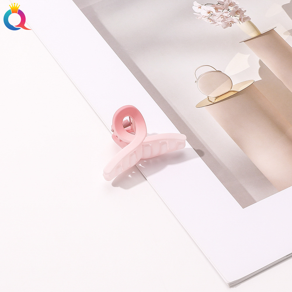 Qiyue határokon átnyúló színátmenetes hajtű matt fogócsat édes női cápacsat hajcsat hajkiegészítők nagykereskedelemben_voghion.com