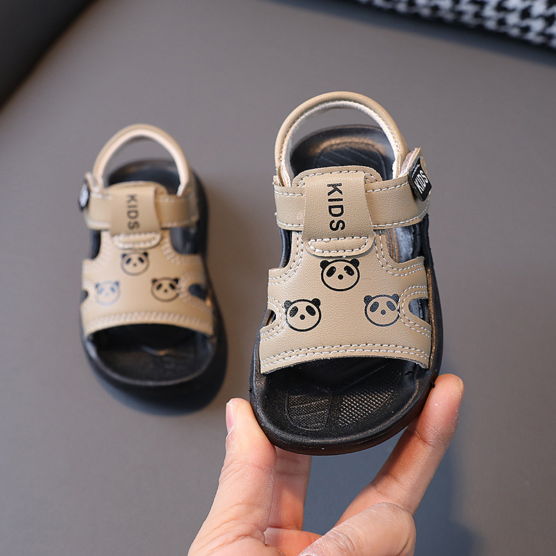 Baby sandals female 1-6 years old 2 boys cartoon beach shoes 2023 Summer new children's non-slip soft bottom toddler shoes