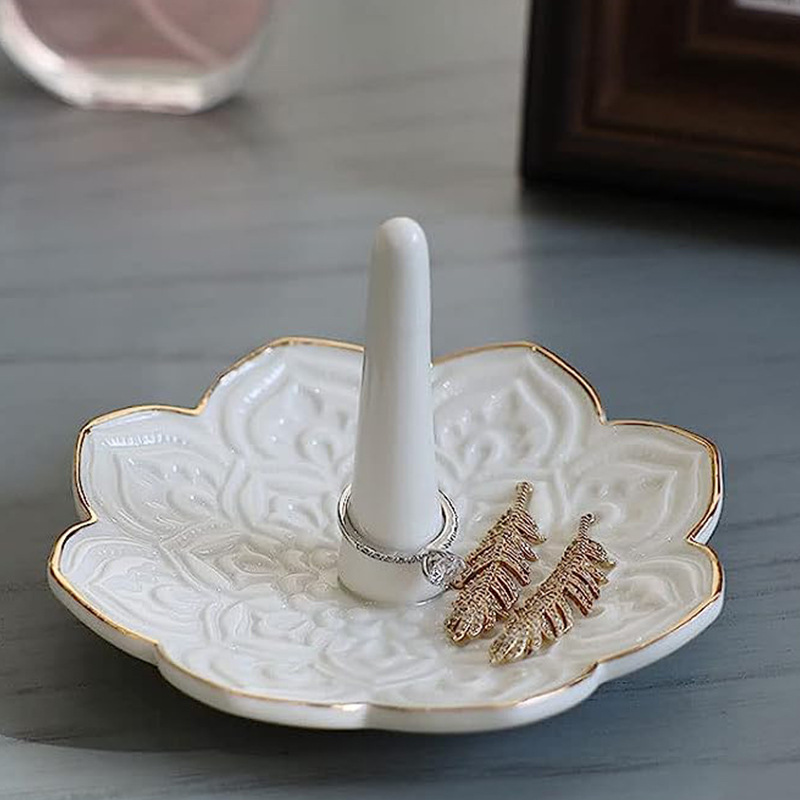 Cross-border Blue Gold painting lotus Mantuo plate ceramic ring jewelry plate desktop jewelry storage plate decoration printing