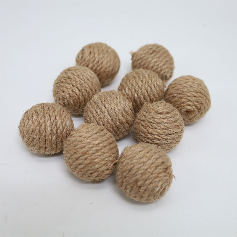 Pet cat toy with small sandstone natural color cotton hemp rope ball spherical rolling CAT Entertainment relieving stuffy cat toy