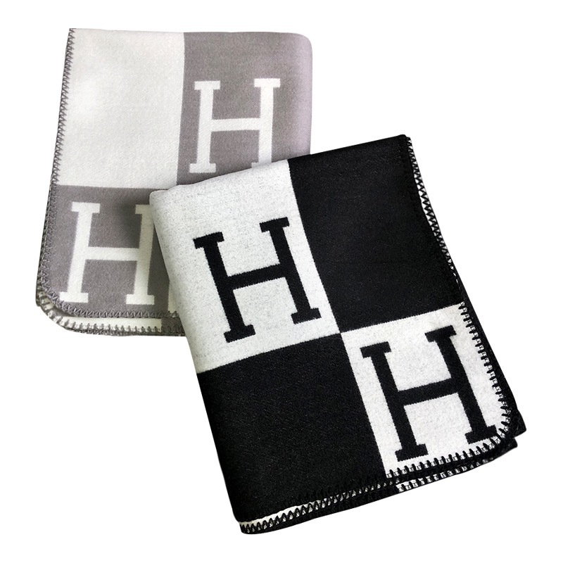 Cross-border Amazon Ins First Class Imitation Cashmere Office H Letter Blanket Modern Light Luxury Advanced Wool Nap Blanket