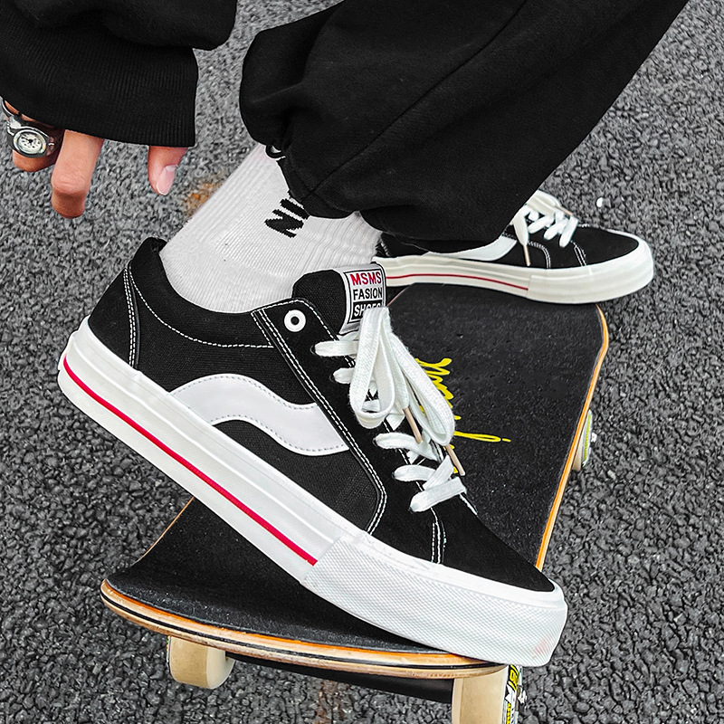 New 2023 Spring Men's Shoes ins Korean Style Casual Retro Skate Shoes Niche Couple Student Canvas Shoes Women