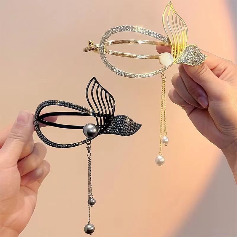 2023 new high-end tassel fishtail twist clip hair clip back head grip high-grade updo hair clip word clip