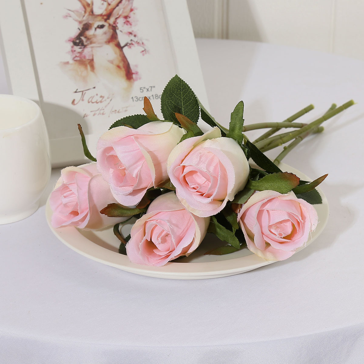 Artificial rose bouquet silk flower plastic flower fake flower single living room decoration dried flower dining table decoration wedding red floral