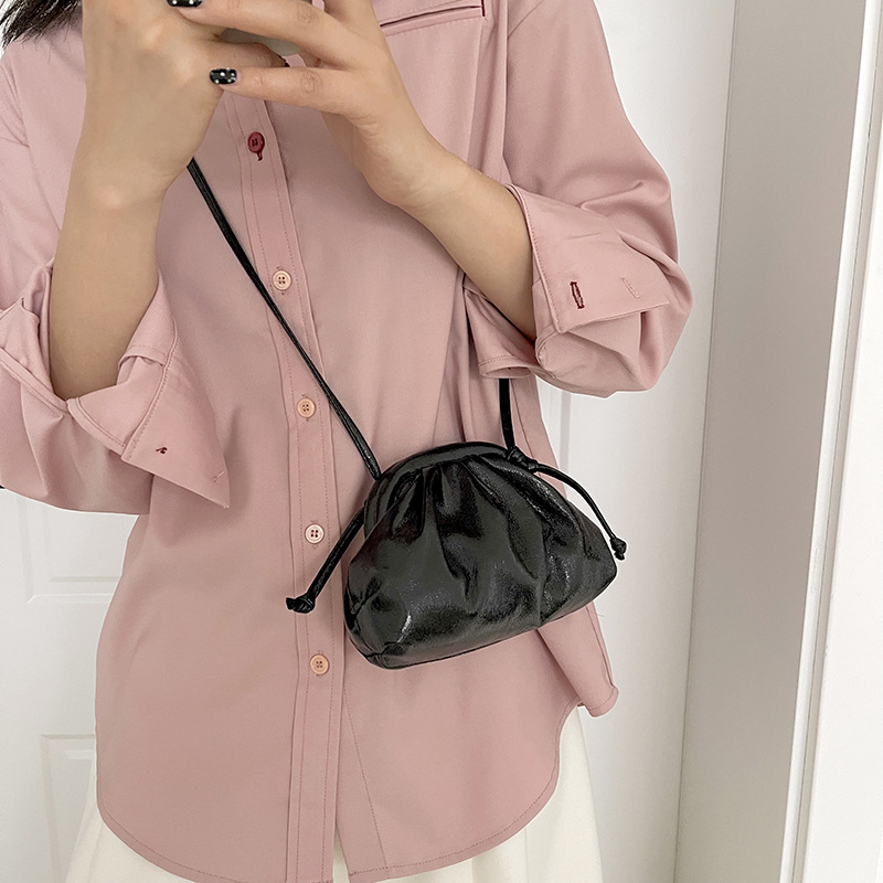 French Folded Bag Women's 2023 New Trendy Fashionable Internet Celebrity Dumpling Bag Trendy Casual Western Style Shoulder Crossbody Bag