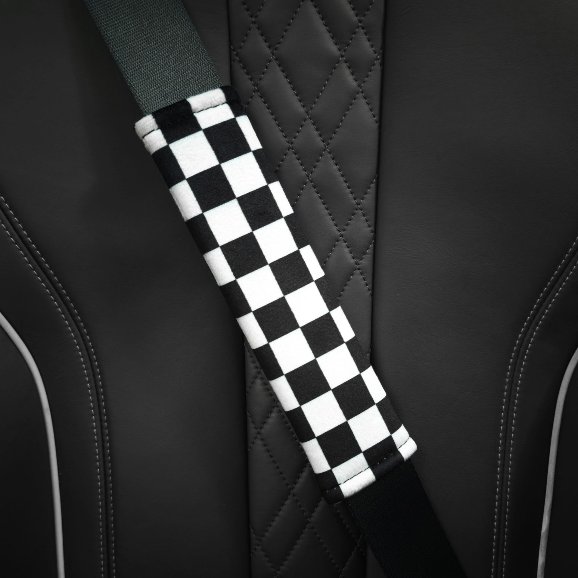 Small Plaid car seat belt shoulder protective cover girls' lengthened plush protective cover anti-tightening neck Four Seasons universal sheath