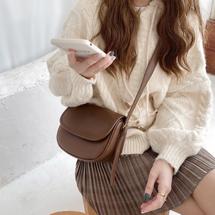 Korean-style Semi-round Saddle Bag Women's 2023 Autumn and Winter New ins Simple Retro Elegant All-match Shoulder Crossbody Bag