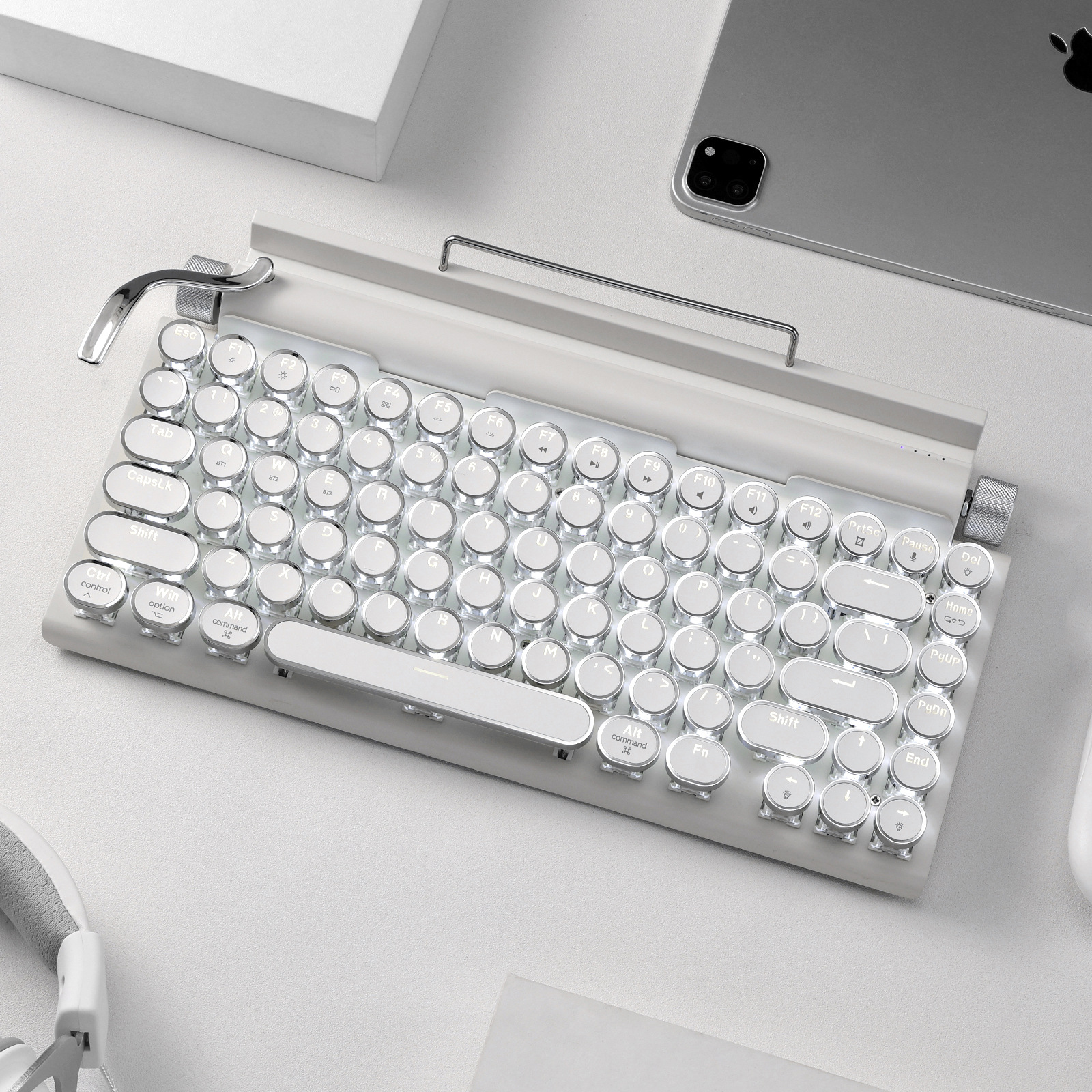 レトロなタイプライターのキーボードの無線のbluetoothのキーボードの蒸気のパンクの機械のキーボードの携帯電話のタブレットのコンピュータは通用します。