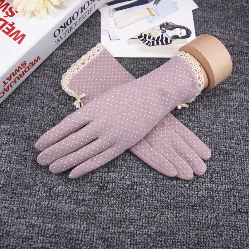 Summer new sunscreen Gloves Ladies summer cycling thin touch screen Ice Silk etiquette gloves women wholesale outdoor driving