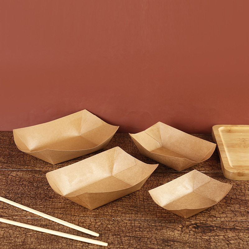 使い捨てのクラフト紙の膜の船の箱のフライドチキンのポップコーンの揚げ物の軽食はアメリカ式のファーストフードのオープンボックスを包装します。|undefined