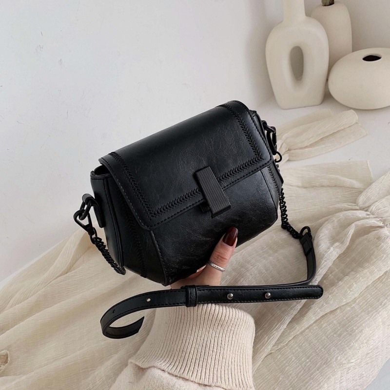 Bag women's bag 2023 new fashion trend Joker Korean style shoulder messenger bag small square bag wholesale