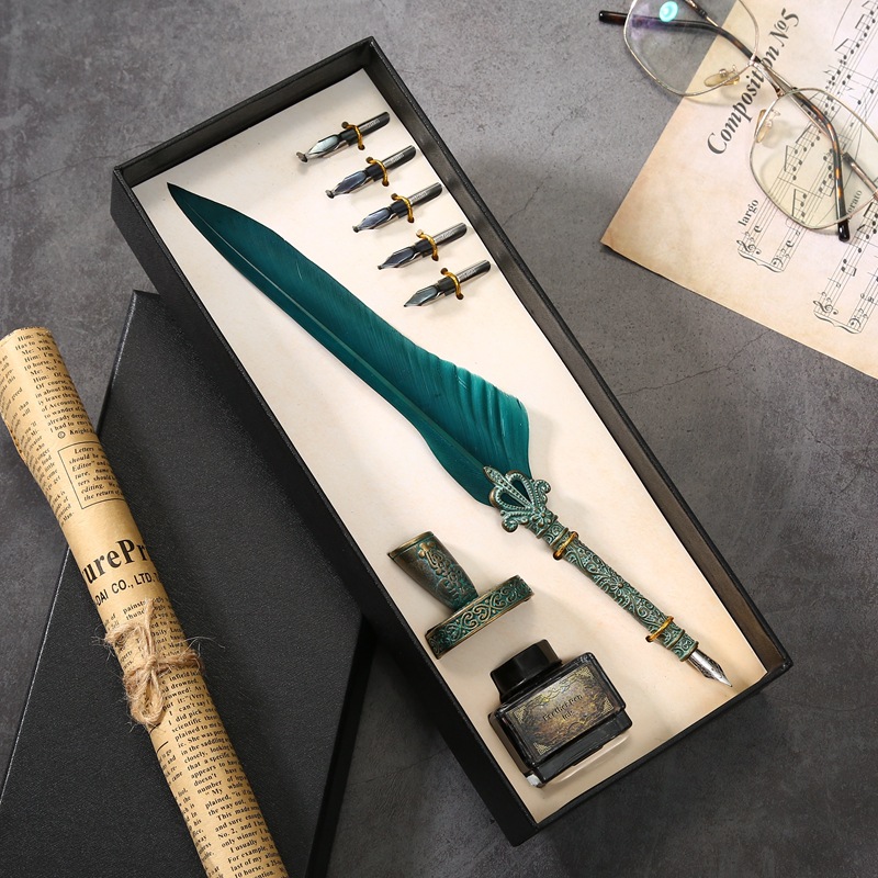 European Style Vintage Feather Pen Set Gift Box Harry Potter Quill Pen Set Gothic Body Dipped Ink Pen