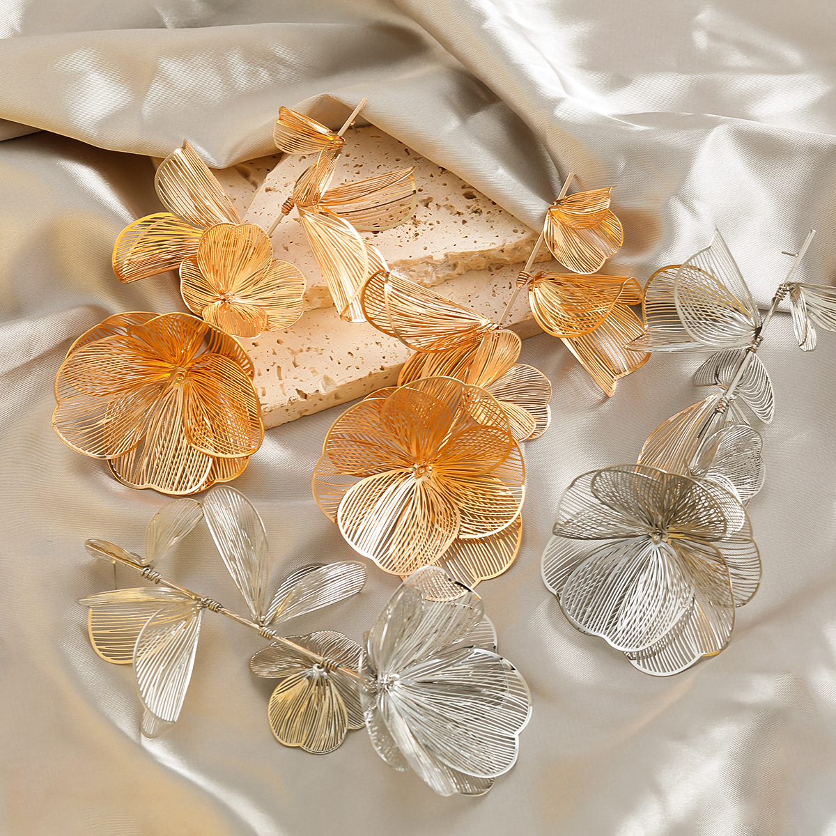 夏季新款花卉耳環歐美復古耳飾潮女鏤空紋理誇張花朵飾品earrings