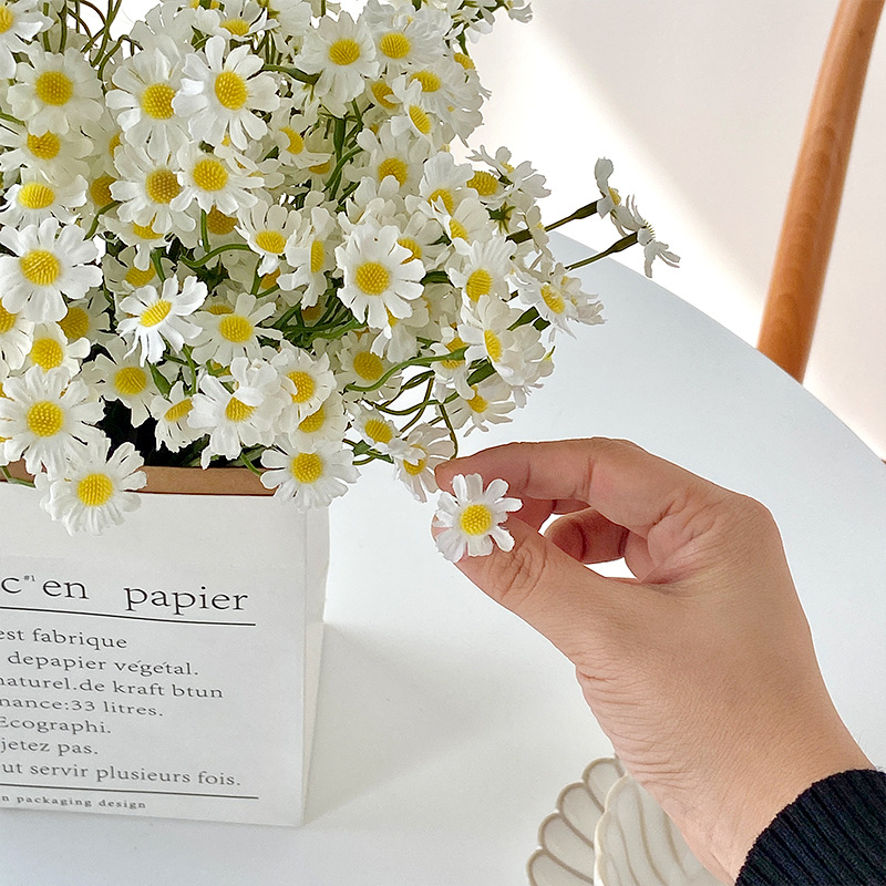 ins bouquet of chamomile Daisy artificial flowers living room furnishings dining table flowers decorative bouquet photography props