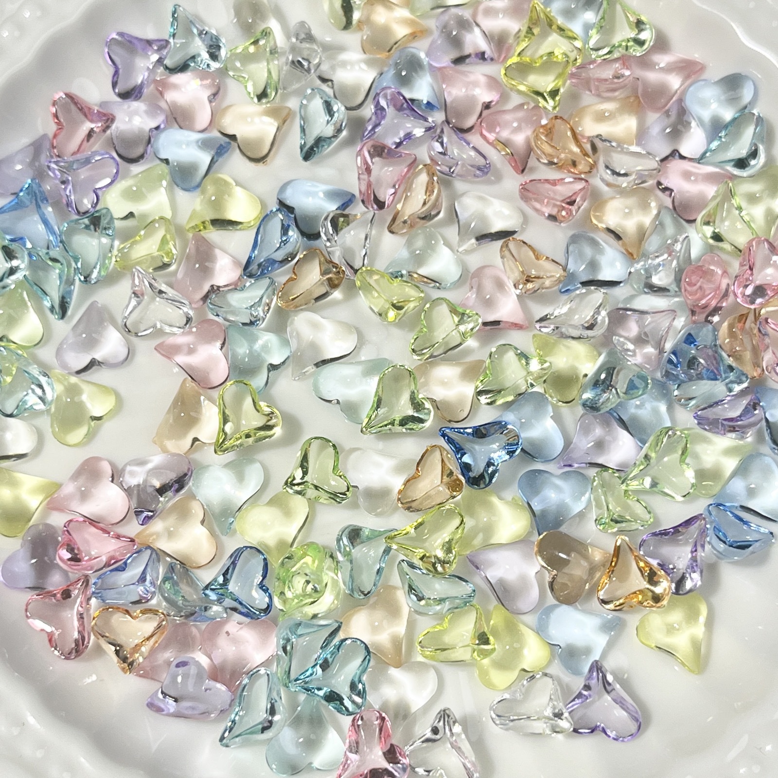 Crooked Heart nail diamond jewelry wholesale mini mocha heart Super Flash transparent resin flat diamond DIY nail decoration