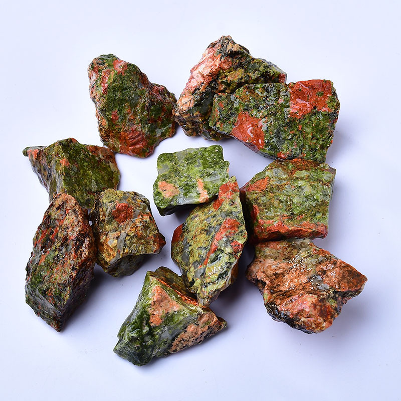 Wholesale East China Sea natural powder crystal column hexagonal prism single pointed crystal column stone grinding factory direct first-hand supply