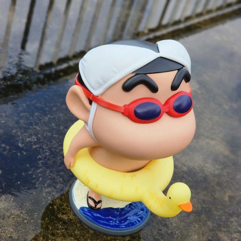 クレヨンしんちゃんのフィギュア1対1の特大サイズの置物人形のぬいぐるみの潮游野原新之助誕生日プレゼント卸売り|undefined