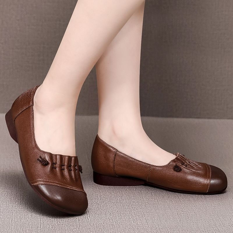 True Soft Leather Shoes Retro Flat Shoes for Mother 2024 Spring New Middle-aged and Old Women's Shoes Rubber Soft Shoes