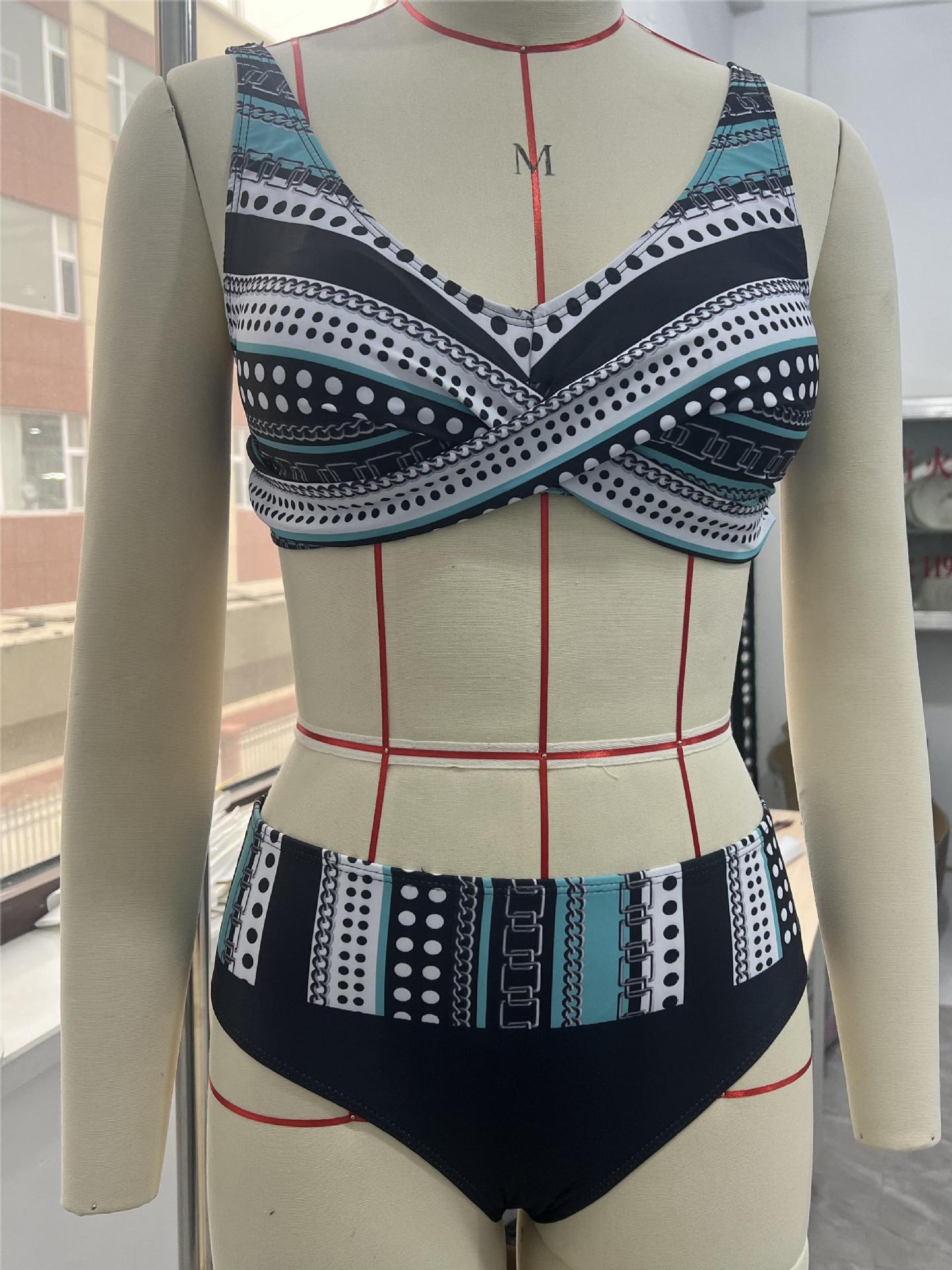 2023 Cross-border European and American Triangle Backless Swimsuit Women bikini Split Large Size Sexy Swimsuit bikini Wholesale