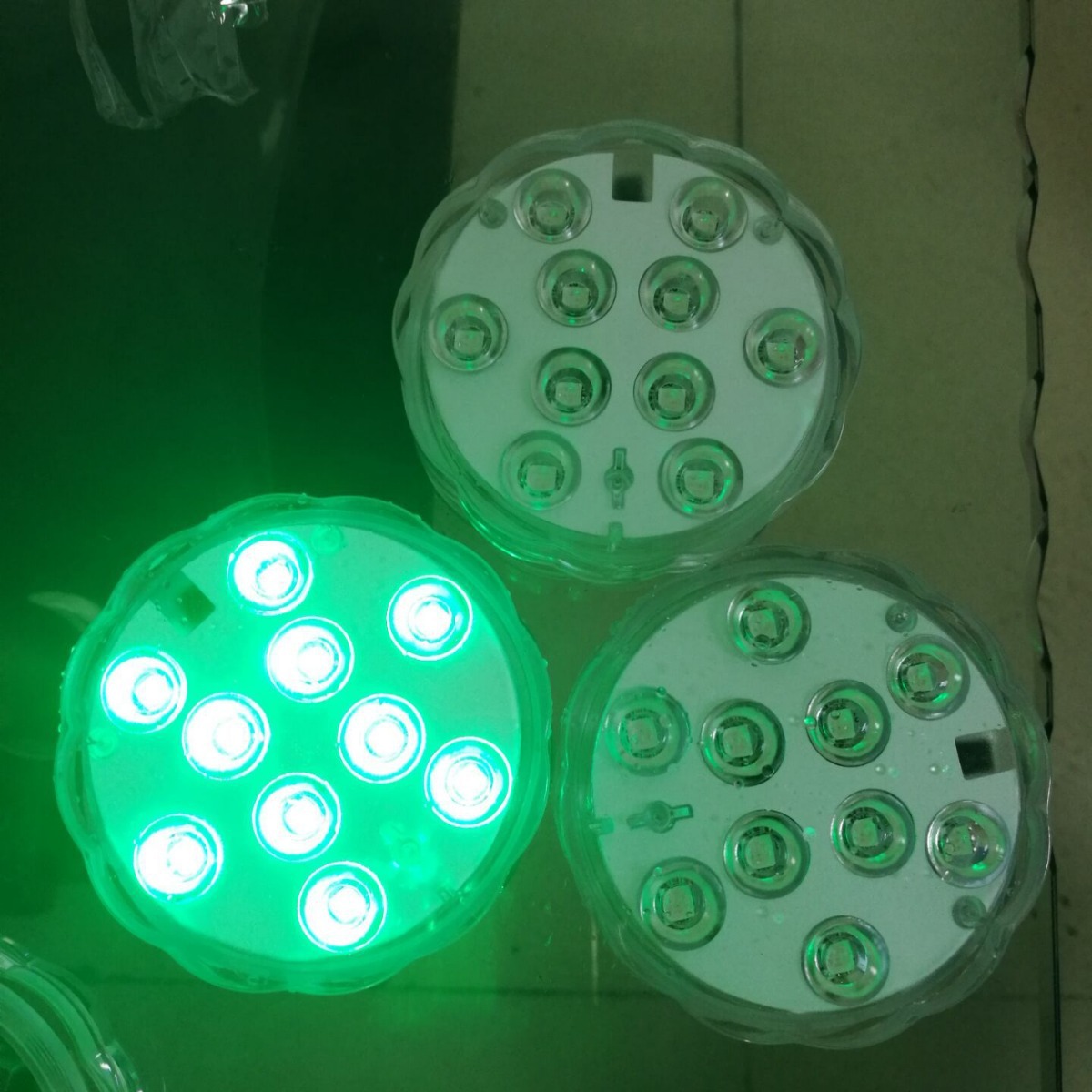Diving light swimming pool light underwater light 24 key remote control RGB colorful LED Pool Light 7cm waterproof fish tank light