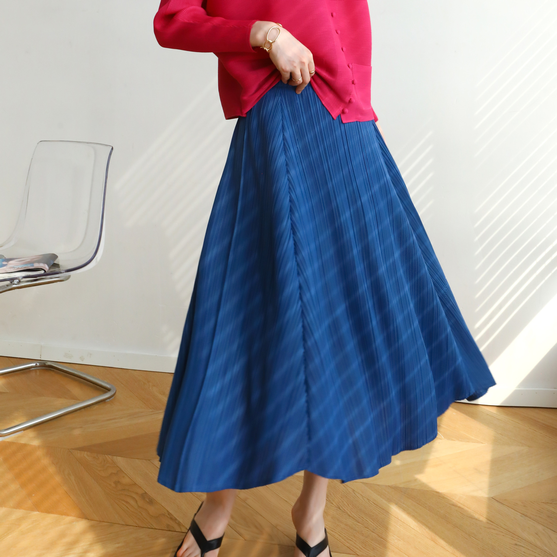 Factory direct supply of Qiuchun new 2024 high-end pleated temperament commuter high-waist skirt (double-layer fabric)