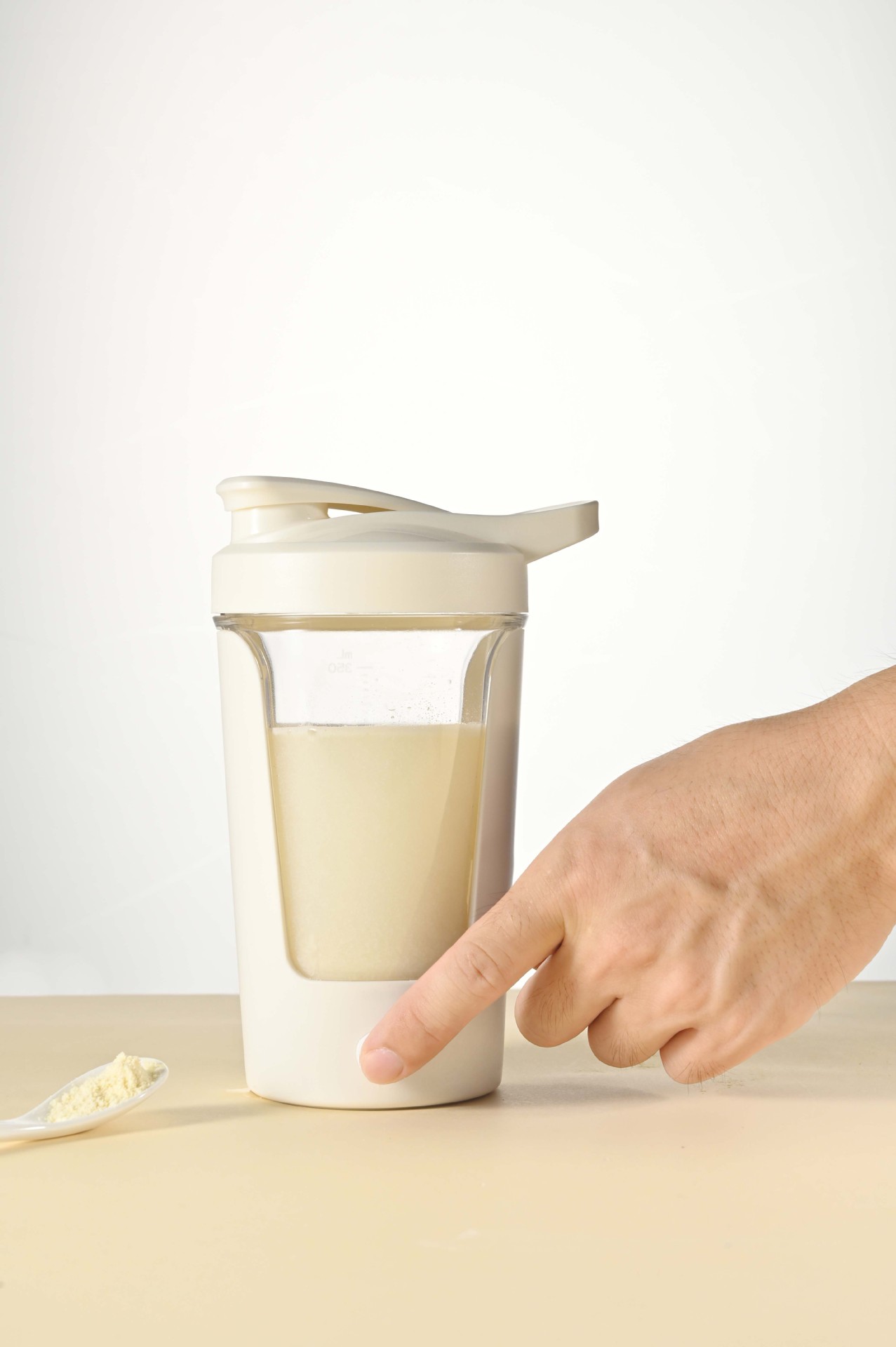 New automatic mixing cup high temperature resistant coffee electric stirring convenient milk powder mixing cup soybean milk Cup battery type